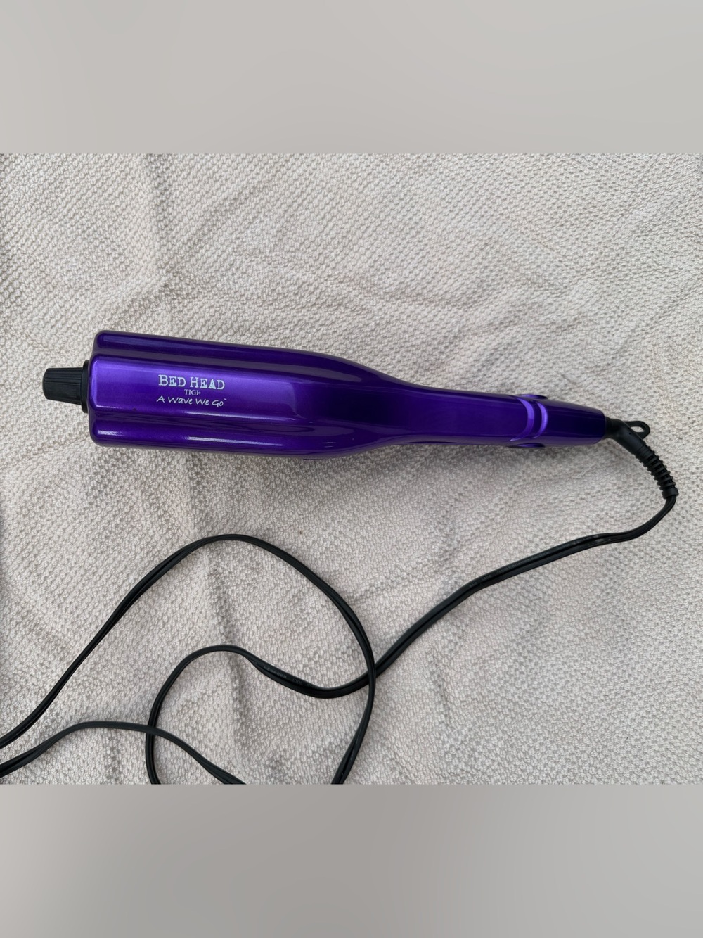 BedHead Purple Hair Waver - Shiny Wave Styler